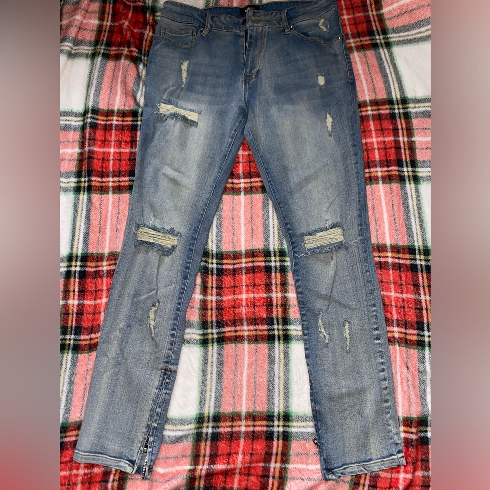 Skinny Light Blue Ripped Denim Pants